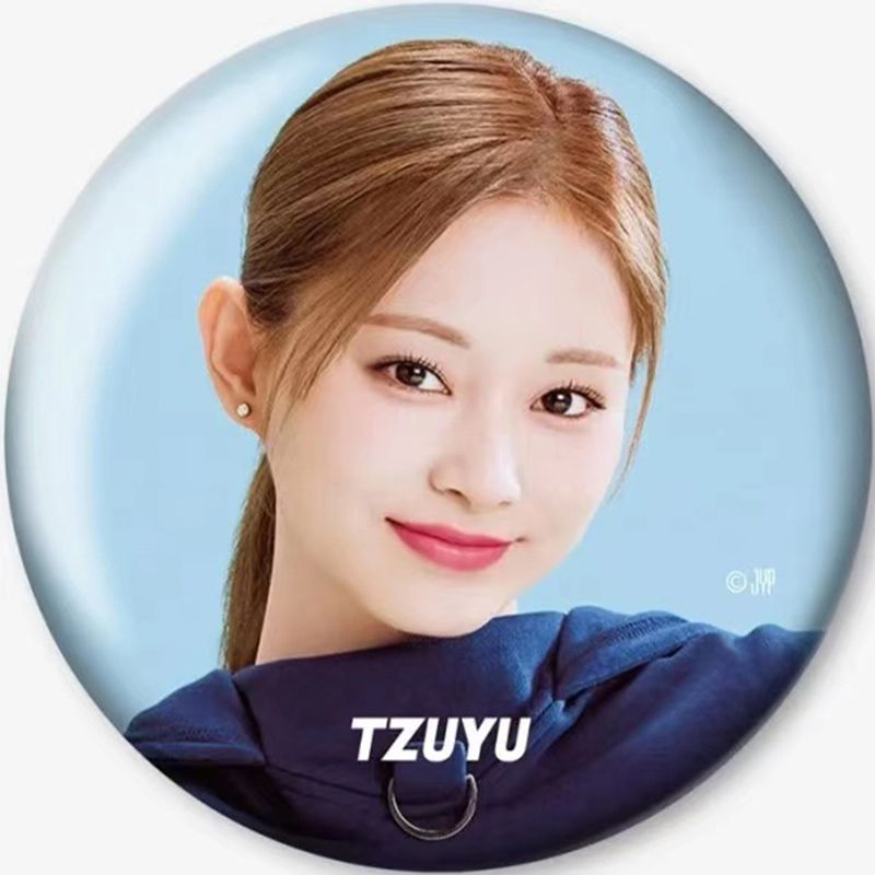 TWICE Round Tinplate Badge Bro - Pin Button Badge recension och pris